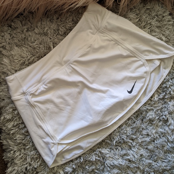Nike Dresses & Skirts - Nike Dri-fit sport skirt S